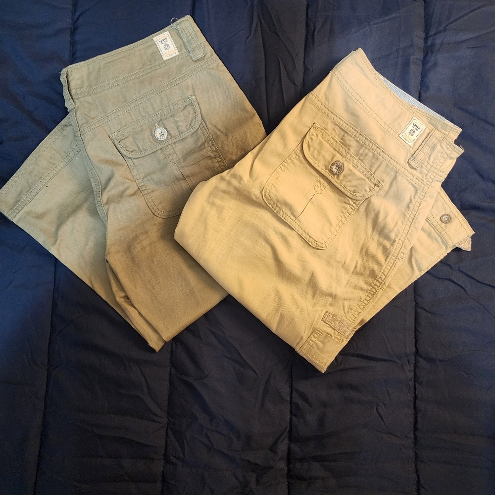 Levi's Womrns Olive & Tan Cargo Capri Pants Sz.8